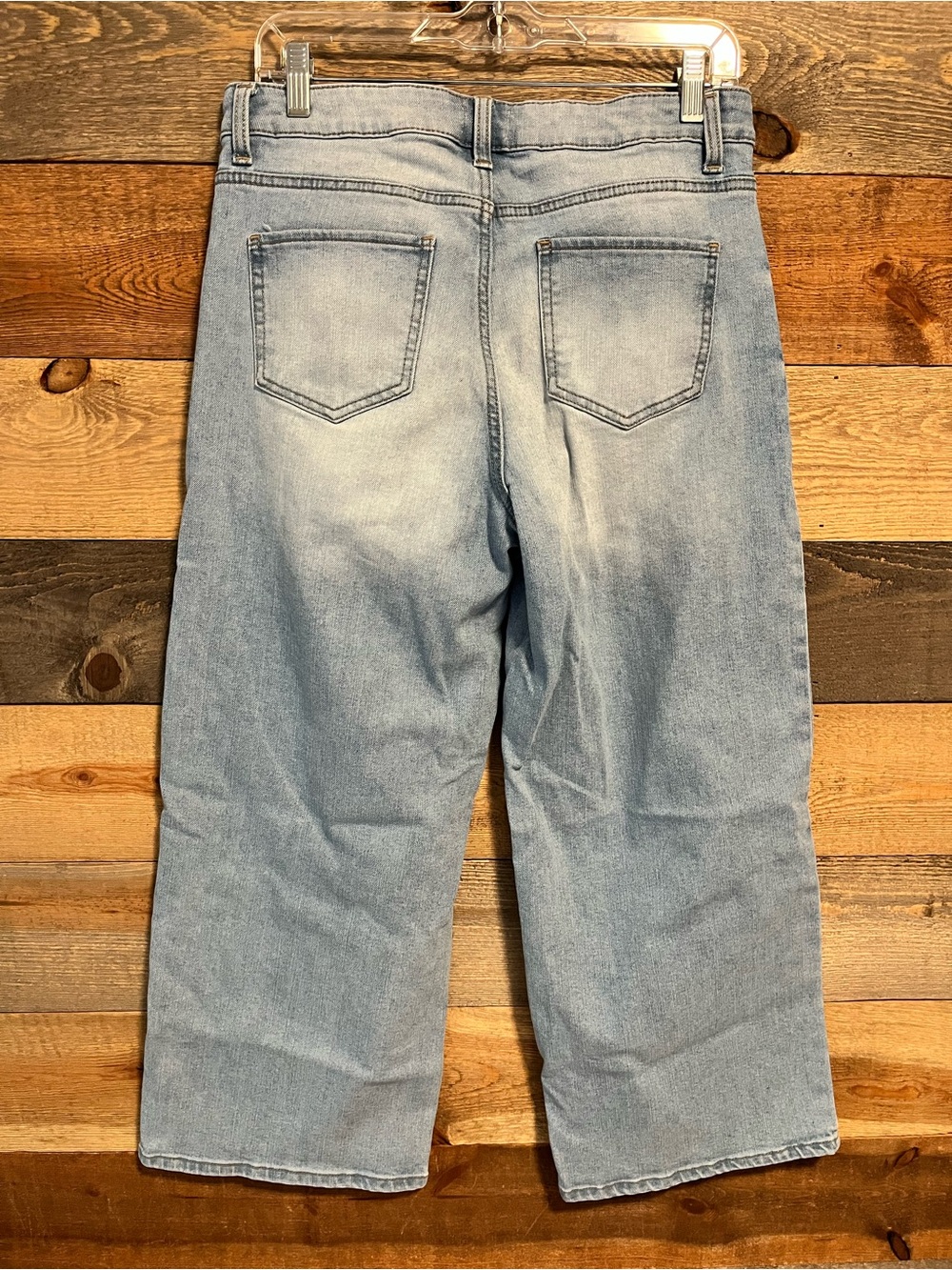 Time and Tru Women’s Straight-Leg Jeans - Picture 4 of 4